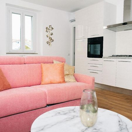 Lora Diamond Suite ,Free Parking, Self Check In,3 Como Exteriér fotografie