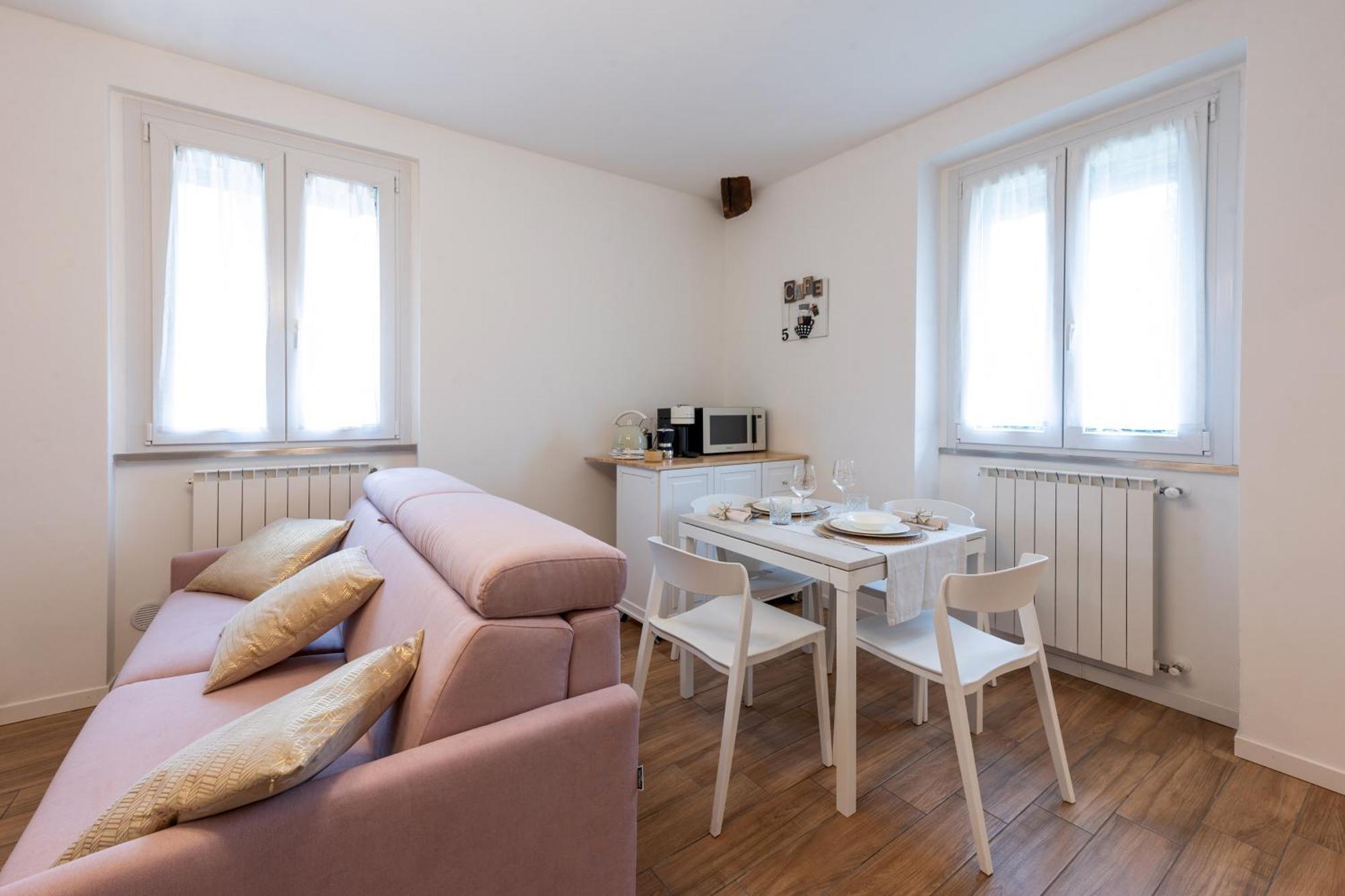 Lora Diamond Suite ,Free Parking, Self Check In,3 Como Exteriér fotografie