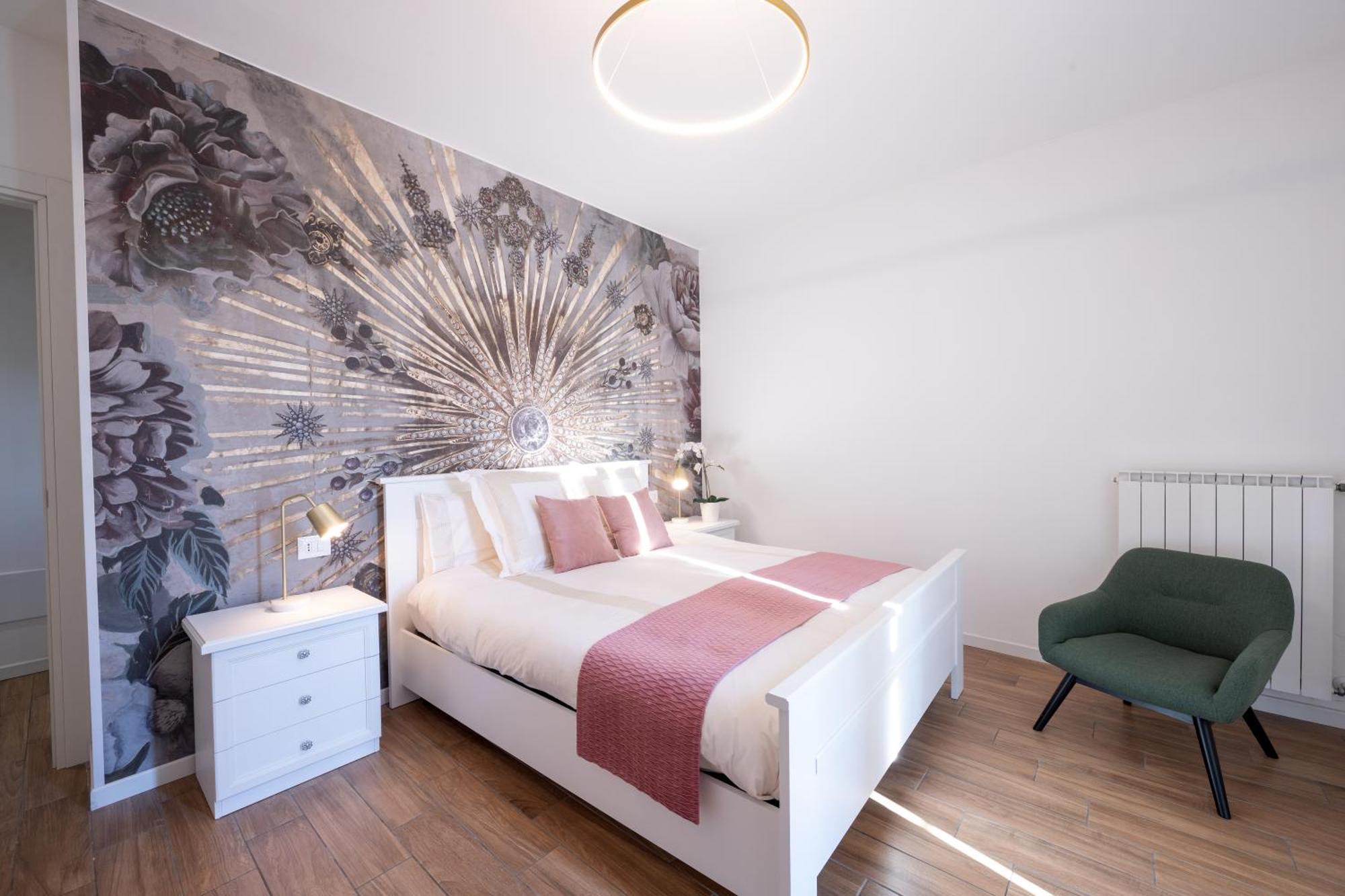 Lora Diamond Suite ,Free Parking, Self Check In,3 Como Exteriér fotografie